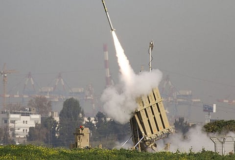 சிரியாவில் ஈரானிய படைகள் இஸ்ரேலிய நிலைகள் மீது ஏவுகணை தாக்குதல்; இஸ்ரேல் பதிலடி