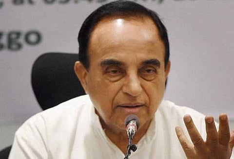 ஆடிட்டர் குருமூர்த்தி ரஜினிக்கான விளம்பர விரும்பி சுப்பிரமணியன் சுவாமி விமர்சனம்