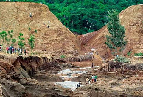 கென்யாவில் அணை உடைந்து விபத்து; பலி எண்ணிக்கை 44-ஆக உயர்வு