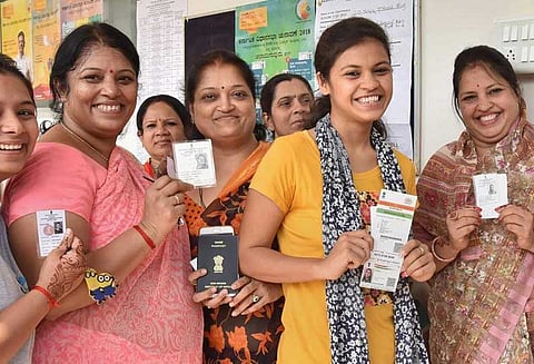 கர்நாடக சட்ட சபை தேர்தல்: தேர்தலுக்கு பிந்தைய கருத்துக்கணிப்பு முடிவுகள் விவரம்