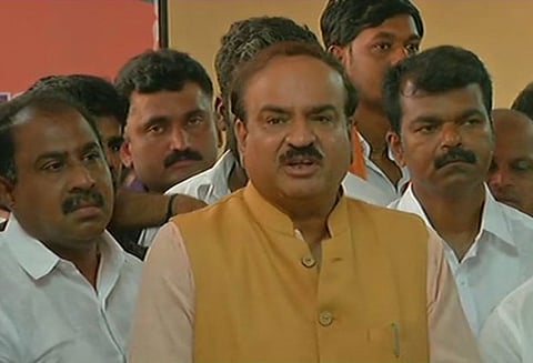 காங்கிரஸ் போராட்டங்களில் ஈடுபடாமல், ஆக்கபூர்வமான எதிர்க்கட்சியாக செயல்பட வேண்டும் அனந்த் குமார் எம்.பி.