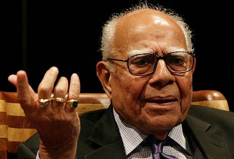 கர்நாடகாவில் நடப்பது குதிரை ஓட்டம் கிடையாது, கழுதை ஓட்டம் ‘மோடியை அகற்றியே தீருவேன்” ஜெத்மலானி காட்டம்