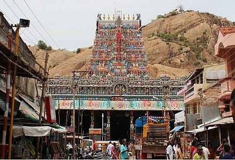 திருப்பரங்குன்றம் கோவிலில் பக்தர்கள் நெய் விளக்கு ஏற்றுவது தவிர்ப்பு