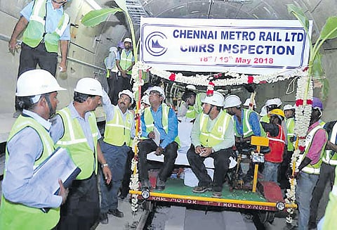 மெட்ரோ ரெயில் சேவை, சின்னமலை-டி.எம்.எஸ். இடையே பாதுகாப்பு ஆணையர் ஆய்வு