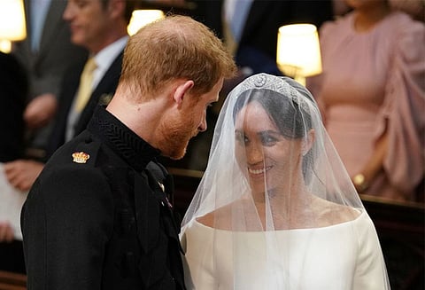 இங்கிலாந்து இளவரசர் ஹாரி தன்னுடைய மனைவியாக நடிகை மேகன் மெர்கலை கரம் பிடித்தார்