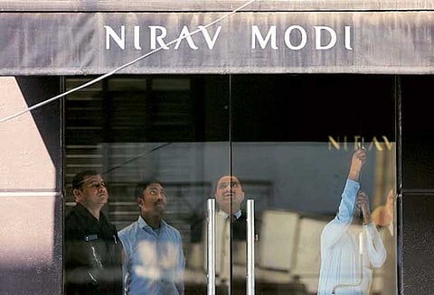 பிஎன்பி மோசடி: நிரவ் மோடிக்கு சொந்தமான ரூ.171 கோடி மதிப்புள்ள சொத்துகளை அமலாக்கத்துறை முடக்கியது