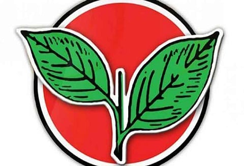 டெல்லி ஐகோர்ட்டில் இரட்டை இலை சின்னம் வழக்கு ஜூலை 4-ந் தேதிக்கு ஒத்திவைப்பு