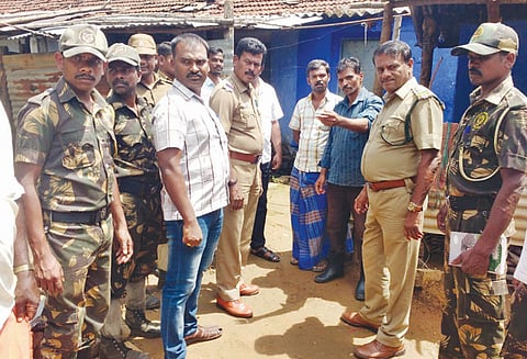 எஸ்டேட் பகுதியில் அதிகாலை, மாலை நேரத்தில் குழந்தைகளை வெளியே விடவேண்டாம்