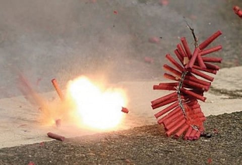 மாதா கோவில் திருவிழாவில் பட்டாசு வெடித்த விபத்தில் 7 பேர் படுகாயம்