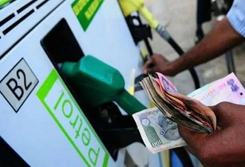 பெட்ரோல், டீசல் விலை தொடர்ந்து அதிகரிப்பு