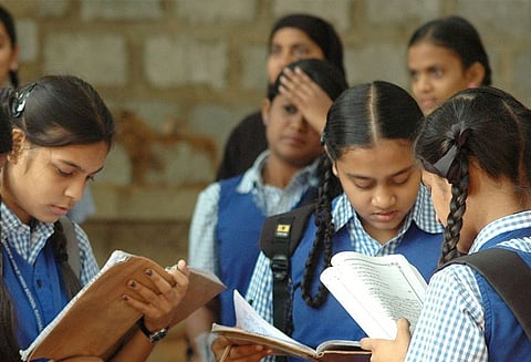 சிபிஎஸ்இ பத்தாம் வகுப்பு தேர்வு முடிவுகள் வெளியீடு