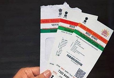 இப்படியும் பயன்படும் ஆதார்; ஞாபக மறதி வியாதியால் தொலைந்த 80 வயது முதியவர் குடும்பத்துடன் சேர்ந்தார்