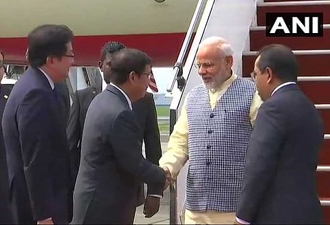 இந்தோனேசிய பயணத்தை நிறைவு செய்துவிட்டு மலேசியா சென்றார் பிரதமர் மோடி