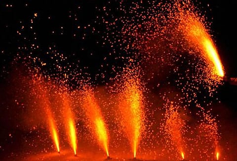 தீபாவளி அன்று பட்டாசு எப்போது வெடிக்கலாம்? தமிழக அரசு அறிவிப்பு