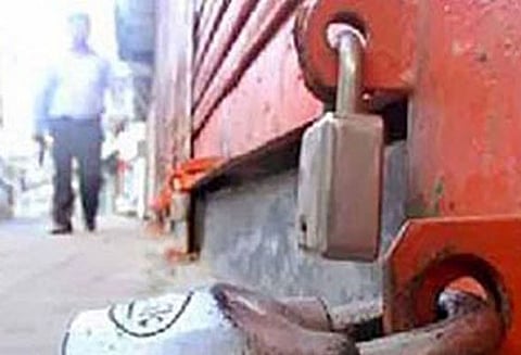 ஐயப்ப பக்தர் இறந்த நிலையில் கண்டெடுப்பு; பத்தினம் திட்டாவில் முழு அடைப்பு போராட்டம்