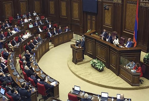 ஆர்மேனியா நாடாளுமன்றம் கலைப்பு - டிசம்பர் 9-ந் தேதி தேர்தல்