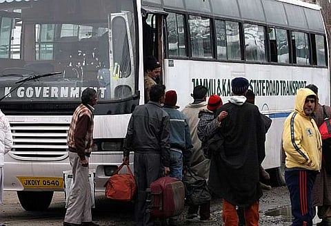 காஷ்மீரில் நில சரிவு: 9 வயது சிறுமி பலி, 3 பேர் காயம்; 200 பேர் மீட்பு