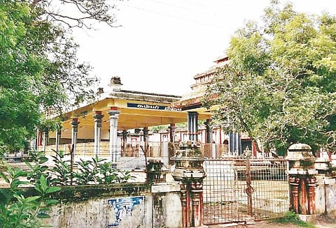 கம்பர் பிறந்த தேரழந்தூரில் பராமரிப்பு இல்லாததால் சேதமடைந்த கம்பர் கோட்டம் சீரமைக்க கோரிக்கை