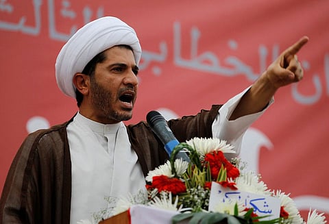 பஹ்ரைன் நாட்டில் எதிர்க்கட்சி தலைவருக்கு ஆயுள் சிறை