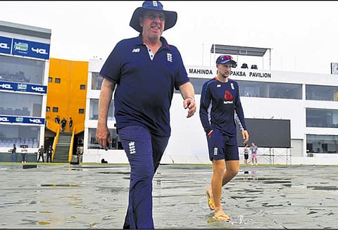 இலங்கை-இங்கிலாந்து அணிகள் மோதும் முதலாவது டெஸ்ட் கிரிக்கெட் - இன்று தொடக்கம்