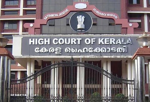 திருவிதாங்கூர் தேவஸ்தான போர்டு உறுப்பினரை நீக்ககோரிய மனுவை ஐகோர்ட்டு நிராகரித்தது