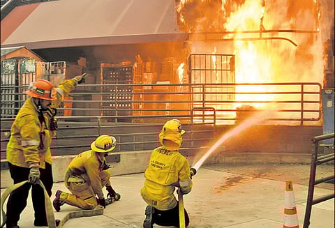 அமெரிக்காவில் காட்டுத்தீயின் பிடியில் கலிபோர்னியா மாகாணம்