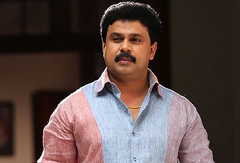 நடிகை கடத்தல் வழக்கில் சிக்கிய திலீப் வெளிநாடு செல்ல அனுமதி