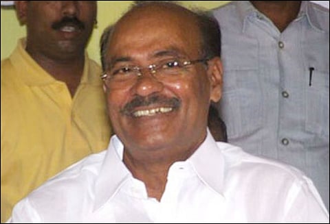 தமிழ் திரைப்படங்களில் நடிக்கும் “நடிகர்கள் புகைப்பிடிக்கும் காட்சியில் நடிப்பதை தவிர்க்க அறிவுறுத்துங்கள்” நாசருக்கு டாக்டர் ராமதாஸ் கடிதம்