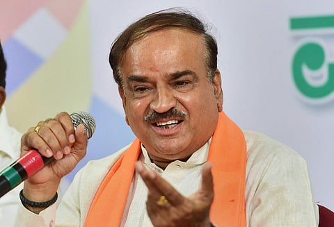 கர்நாடகாவில் பாஜகவின் அசைக்க முடியாத தலைவராக திகழ்ந்த அனந்த குமார்