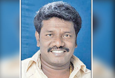 “அ.தி.மு.க. அரசின் செயல்பாடு பற்றி பேசினாலே வழக்கு போடுகிறார்கள்” கருணாஸ் எம்.எல்.ஏ. பேட்டி..