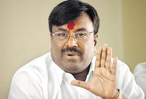 ‘உத்தவ் தாக்கரேயுடன் இனி தேர்தல் கூட்டணி குறித்து பேச மாட்டேன்’ : பா.ஜனதா மந்திரி சுதீர் முங்கண்டிவார்