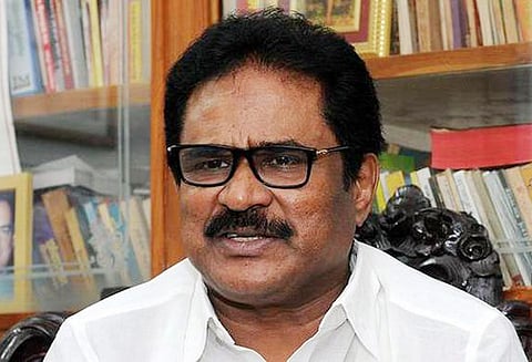 ‘கஜா’ புயலால் உயிர் இழந்தவர்கள் குடும்பத்துக்கு ரூ.25 லட்சம் வழங்கவேண்டும் திருநாவுக்கரசர் வேண்டுகோள்