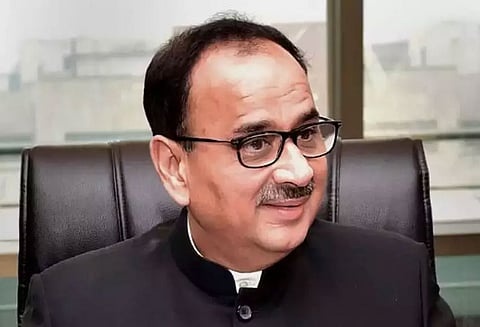 சி.பி.ஐ. சிறப்பு இயக்குனர் சம்பந்தப்பட்ட லஞ்ச விவகாரம்: மத்திய மந்திரி, தேசிய பாதுகாப்பு ஆலோசகருக்கு தொடர்பு