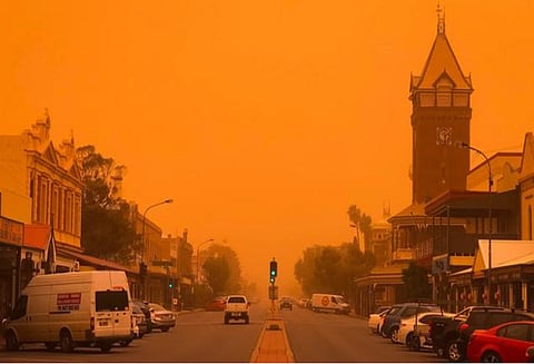 ஆஸ்திரேலியாவில் கடும் புழுதிப்புயல்: வானம் நிறம் மாறியது - பொது மக்களுக்கு எச்சரிக்கை