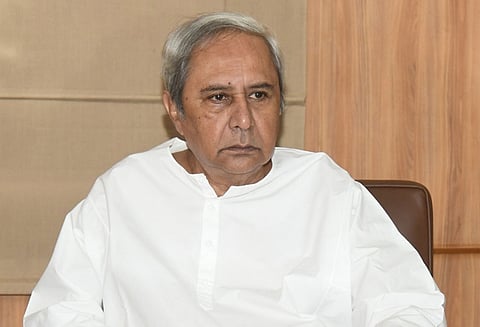 பீர் தொழிற்சாலை அமைக்க ஆயிரம் மரங்களை வெட்டிய ஒடிசா அரசுக்கு எதிர்க்கட்சிகள் கண்டனம்