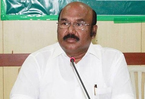 கஜா புயலால் 125 கிராமங்கள் முற்றிலும் சேதம் அடைந்துள்ளன; அமைச்சர் ஜெயக்குமார்