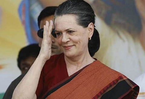 முன்னாள் முதல் அமைச்சர் கருணாநிதி சிலை திறப்பு விழாவில் பங்கேற்க சோனியா காந்தி ஒப்புதல்