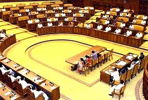 சபரிமலை விவகாரம்: கேரள சட்டப்பேரவையில் 3-வது நாளாக கடும் அமளி