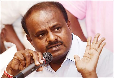 மந்திரிகளின் துறைகளை மாற்ற குமாரசாமி திட்டம் ஜெயமாலா, ஆர்.சங்கரை நீக்க முடிவா?