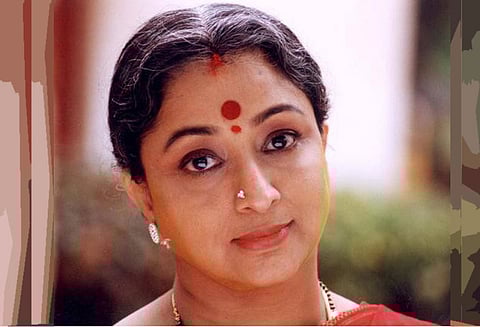 கர்நாடக அரசு வழங்குகிறது நடிகை லட்சுமிக்கு சாதனையாளர் விருது