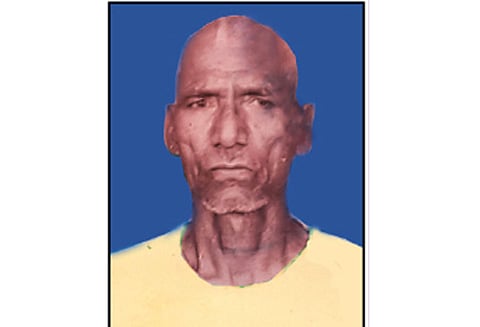 தூசி அருகே கார் மோதி முதியவர் பலி