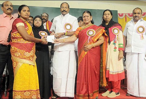 நாமக்கல்லில் 3,460 தொழிலாளர்களுக்கு நலத்திட்ட உதவிகள் அமைச்சர்கள் வழங்கினர்