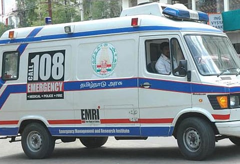 1 மணி நேரம் முடங்கிய 108 சேவை பாதிப்பு சீரானது