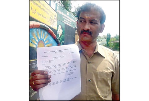 ‘வாட்ஸ்–அப்பில் வைரலாக பரவிய குற்றச்சாட்டு: அரசு பஸ் டிரைவர் பணியிடை நீக்கம்