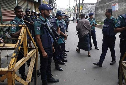 வங்காளதேச பிரதமர் பங்கேற்ற கூட்டத்தில் குண்டு வீசிய வழக்கு: 19 பேருக்கு மரண தண்டனை, 19 பேருக்கு ஆயுள்
