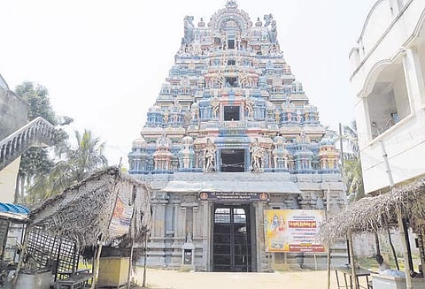 திருவரங்குளத்தில் ஒரே நாள் இரவில் 2 கோவில்கள் உள்பட 4 இடங்களில் திருட முயன்ற வாலிபரால் பரபரப்பு