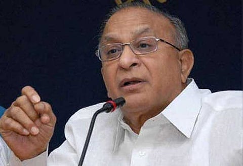 ‘ரபேல்’ போர் விமான விவகாரம்: சாதகமாக செயல்பட்ட பெண் அதிகாரிக்கு பதவி உயர்வு - காங்கிரஸ் புதிய குற்றச்சாட்டு