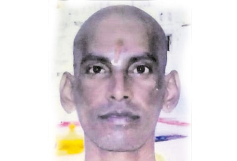 எண்ணூரில் பிரபல ரவுடி வெட்டிக்கொலை