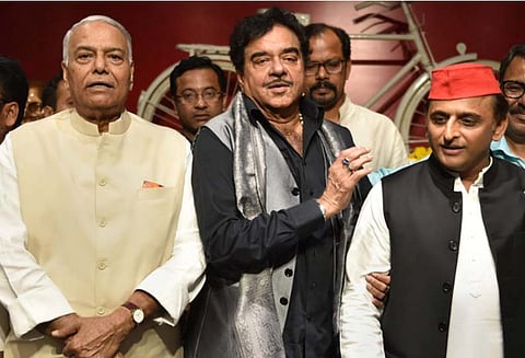 யஷ்வந்த் சின்ஹா-சத்ருகான் சின்ஹா சமாஜ்வாடி கட்சியில் இணைகிறார்கள்?