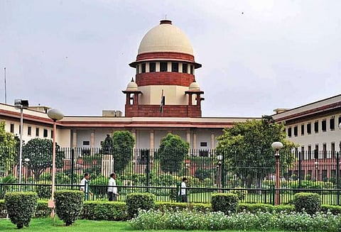 அமைப்புசாரா தொழிலாளர்கள் கூலி வழக்கு: சுப்ரீம் கோர்ட்டு விசாரிக்க மறுப்பு